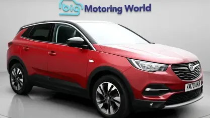 Usado Vauxhall Grandland X SRi 131 HP (96 kW) 2020 Vermelho SUV