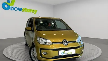 Usado VW up! high up! 75 HP (55 kW) 2017 Amarelo Citadino