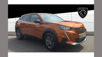 Used Peugeot e-2008 Active+ 100 kW (136 HP) 2023 Orange SUV