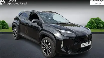 Used Toyota Yaris Cross Design 116 HP (85 kW) 2023 Black SUV