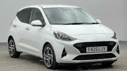 Used Hyundai i10 Premium 79 HP (58 kW) 2025 White Hatchback