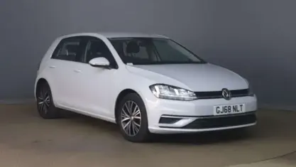Used VW Golf VII SE 116 HP (85 kW) 2018 Silver Hatchback