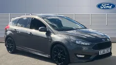 Grey Used 2016 Ford Focus ST-Line Hatchback | £8,250 (Fair price)