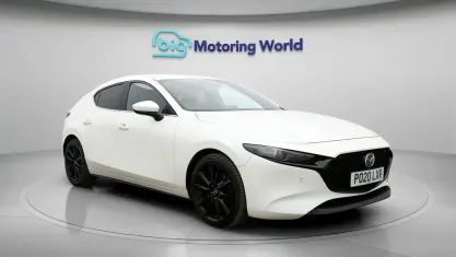 Used Mazda 3 Inclusive 180 HP (132 kW) 2020 White Hatchback