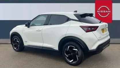 Używany Nissan Juke N-Connecta 143 KM (105 kW) 2023 Biały SUV