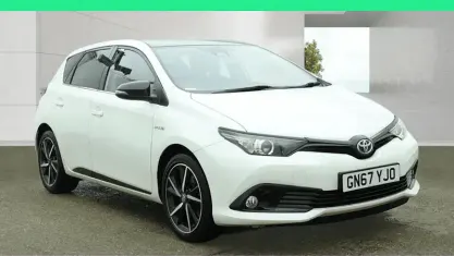 Used Toyota Auris Hybrid 136 HP (100 kW) 2017 Hatchback