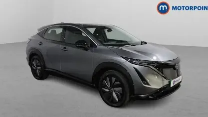 Usado Nissan Ariya 177 kW (242 HP) 2025 Cinzento SUV