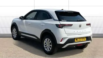 Used Vauxhall Mokka Design Edition 101 HP (74 kW) 2023 White SUV