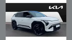White Used 2025 Kia EV3 GT-Line S SUV | £35,386 (Good price)