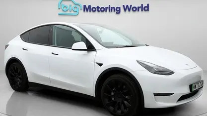 Used 2025 Tesla Model Y Long Range AWD SUV | £21,900 (Super price)
