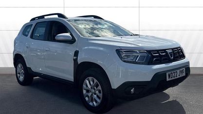 Używany Dacia Duster Comfort 131 KM (96 kW) 2022 Biały SUV
