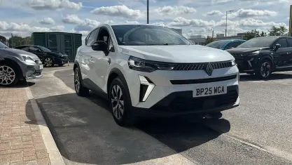 Used Renault Captur Evolution 143 HP (105 kW) 2025 White  SUV