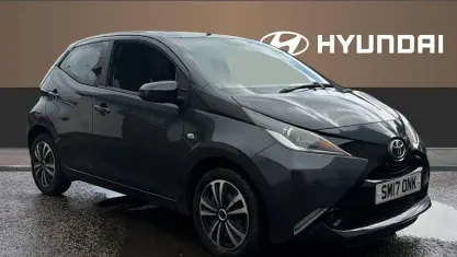 Used Toyota Aygo X-play 69 HP (50 kW) 2017 Grey Hatchback