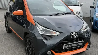 Used Toyota Aygo Edition 72 HP (52 kW) 2021 Grey Hatchback