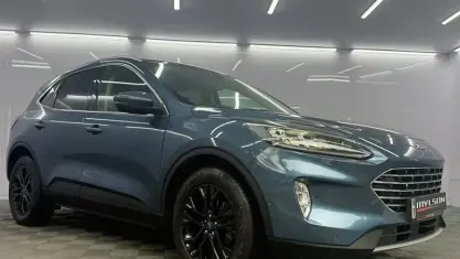 Used Ford Kuga Titanium 120 HP (88 kW) 2020 Blue SUV