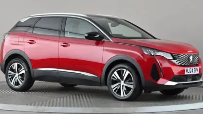 Used Peugeot 3008 Allure+ 136 HP (100 kW) 2023 Red SUV