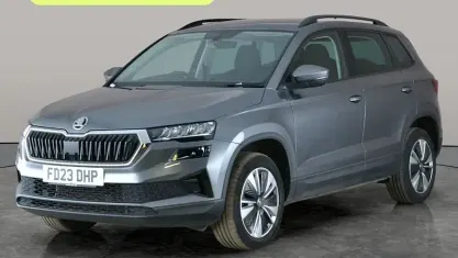 Begagnad Skoda Karoq SE Drive 150 HK (110 kW) 2023 Grå SUV