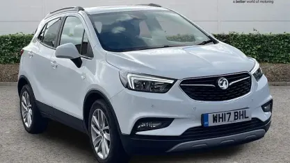 Used Vauxhall Mokka Active 140 HP (102 kW) 2017 White SUV