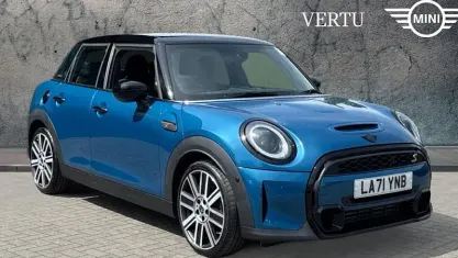 Used Mini Cooper S Exclusive 178 HP (130 kW) 2022 Blue Hatchback