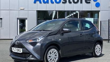 Gebraucht Toyota Aygo X-play 72 PS (52 kW) 2021 Kleinwagen