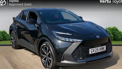 Used Toyota C-HR Design 223 HP (164 kW) 2025 Black SUV