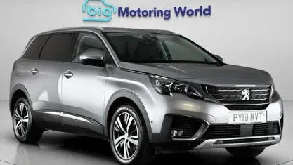 Usado Peugeot 5008 Allure 131 HP (96 kW) 2020 SUV