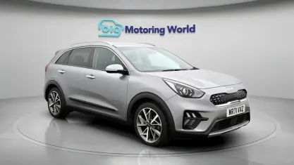 Second-hand Kia Niro 141 CP (103 kW) 2021 Gri SUV