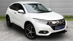 Platinum white Used 2020 Honda HR-V SE SUV | £14,450 (Fair price)