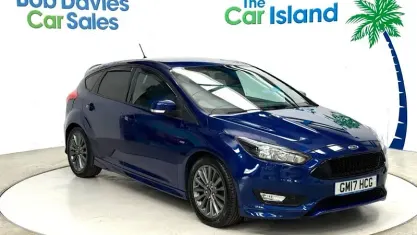 Used Ford Focus ST-Line 125 HP (91 kW) 2016 Blue Hatchback