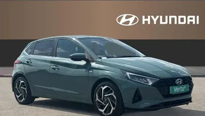 Used Hyundai i20 Premium 101 HP (74 kW) 2023 Green Hatchback
