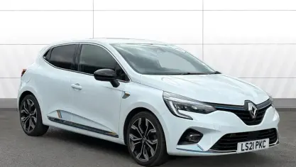 Used Renault Clio 140 HP (102 kW) 2021 White Hatchback