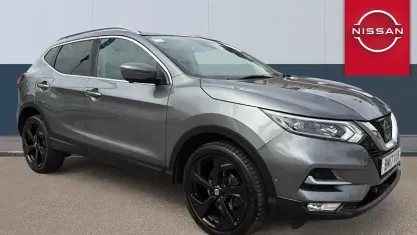 Used Nissan Qashqai Tekna 110 HP (80 kW) 2017 Grey SUV