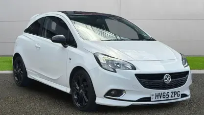 Used Vauxhall Corsa Edition 70 HP (51 kW) 2015 White Hatchback