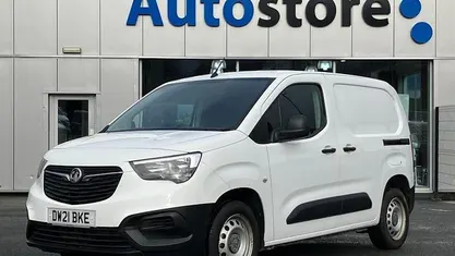 Used Vauxhall Combo 101 HP (74 kW) 2021 Van