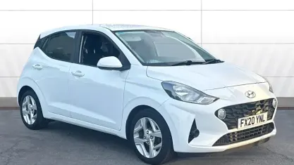 Used Hyundai i10 SE 84 HP (61 kW) 2020 White Hatchback