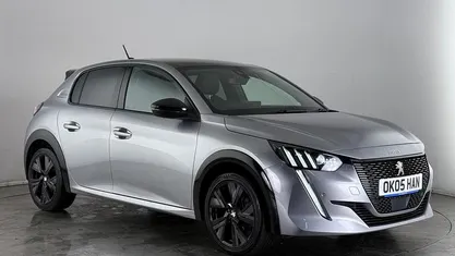 Used Peugeot 208 GT-line 131 HP (96 kW) 2020 Hatchback