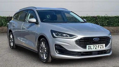 Used Ford Focus Titanium 125 HP (91 kW) 2023 Silver Estate