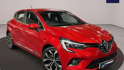 Used 2022 Renault Clio V Version S Hatchback | £9,990 (Good price)