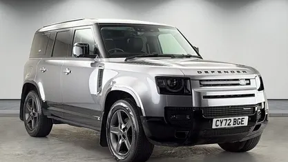Usado Land Rover Defender SE Dynamic 249 HP (183 kW) 2025 SUV