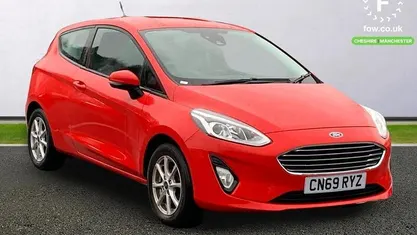 Red Used 2019 Ford Fiesta Zetec Hatchback | £8,699 (Fair price)
