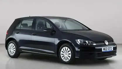 Used VW Golf VII S 116 HP (85 kW) 2019 Black Hatchback