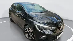 Diamond black Used 2021 Renault Clio V SE Hatchback | £12,199 (Fair price)