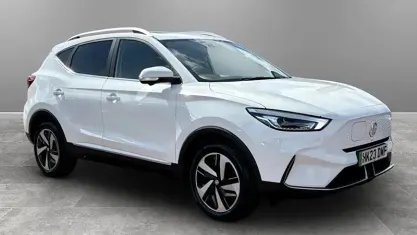 Used MG ZS Trophy 128 kW (175 HP) 2023 White SUV