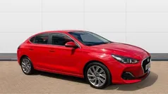 Red Used 2018 Hyundai i30 SE Hatchback | £11,927 (Fair price)