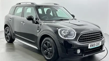 Black Used 2019 Mini Cooper Classic Hatchback | £14,645 (Fair price)