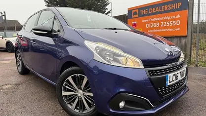 Blue Used 2016 Peugeot 208 Hatchback | £7,250 (Fair price)