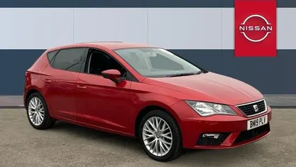 Used Seat Leon SE Dynamic 116 HP (85 kW) 2019 Red Hatchback