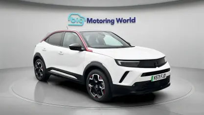 Used Vauxhall Mokka SRi 100 kW (136 HP) 2022 White SUV