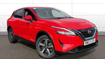 Used Nissan Qashqai N-Connecta 190 HP (139 kW) 2023 Red SUV