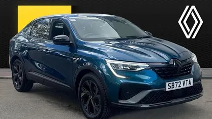 Begagnad Renault Arkana Engineered 145 HK (106 kW) 2023 Blå SUV